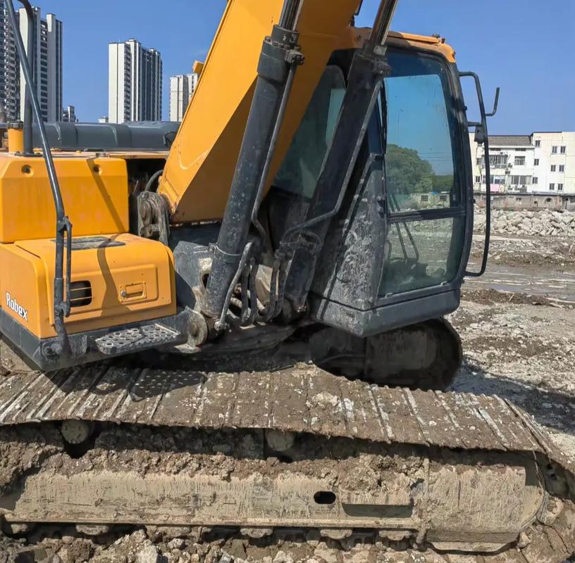 20年极品现代215vs纯土鸡,一手车老板说急着走,便宜!