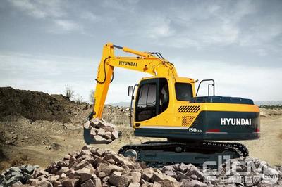 现代京城R150LC-9挖掘机荣获2014TOP50年度产品奖 挖掘机领域的卓越标杆