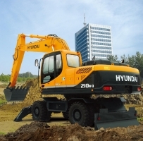 现代R210w-9轮式挖掘机综合评价 性能可靠，口碑优良